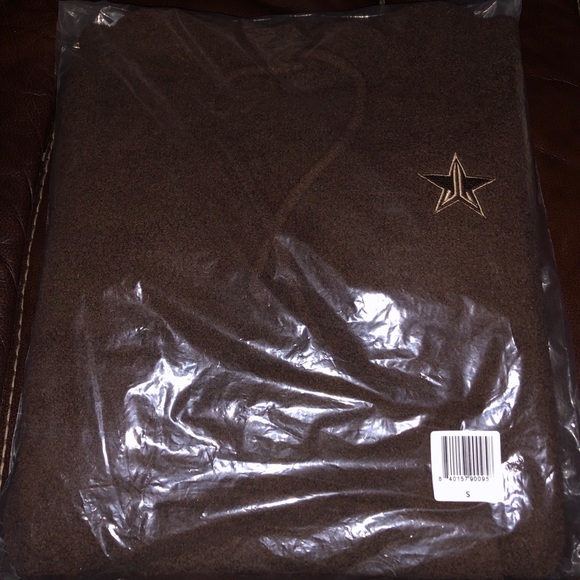 ⭐️HP🎉NWT Jeffree Star ⭐️ Brown Teddy PullOver⭐️ - Picture 9 of 16